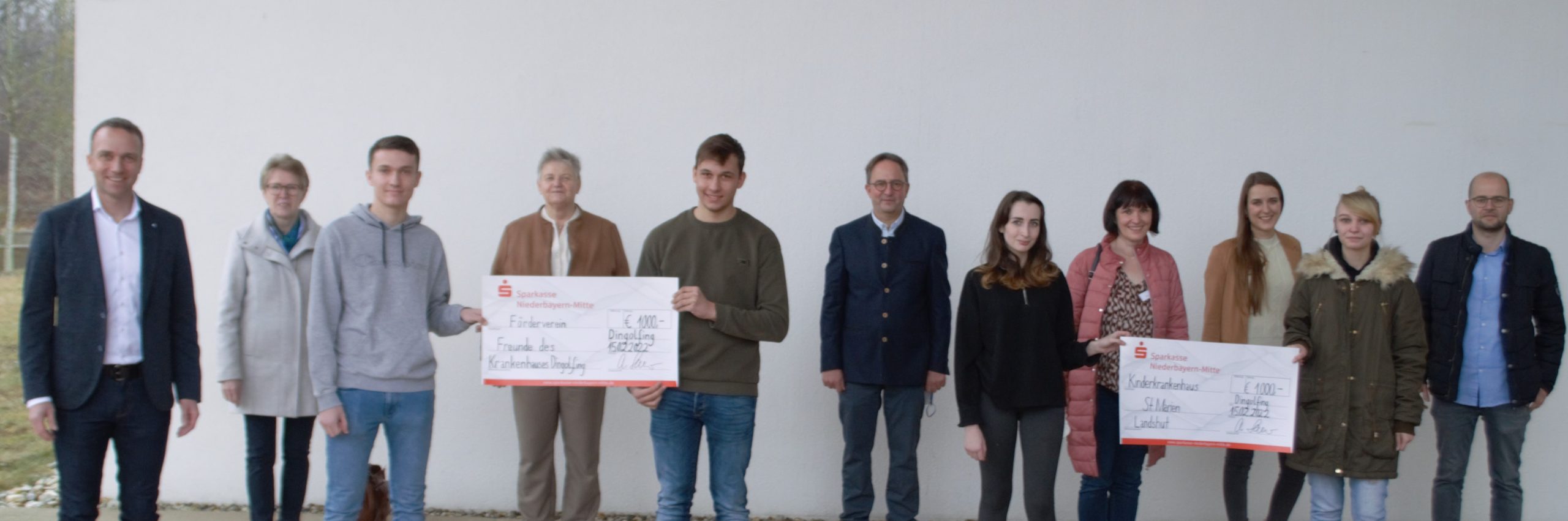 Den Helfern helfen! Spendenübergabe an der HansGlasSchule Hans Glas